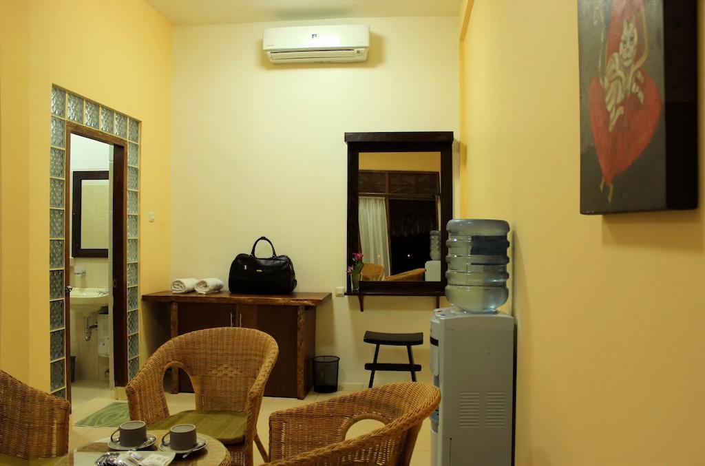 Ary'S Lagoon Bungalow & Hotel Karimunjawa Bilik gambar