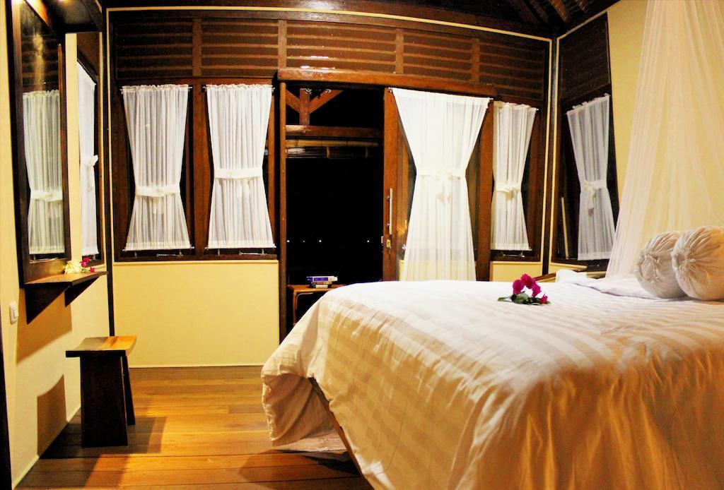 Ary'S Lagoon Bungalow & Hotel Karimunjawa Bilik gambar