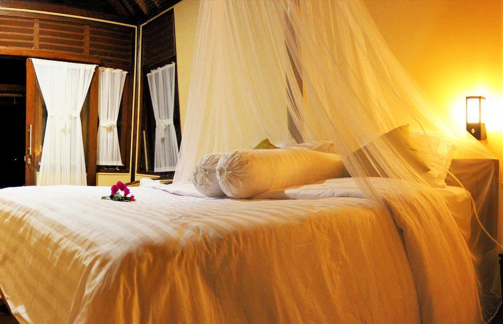 Ary'S Lagoon Bungalow & Hotel Karimunjawa Bilik gambar