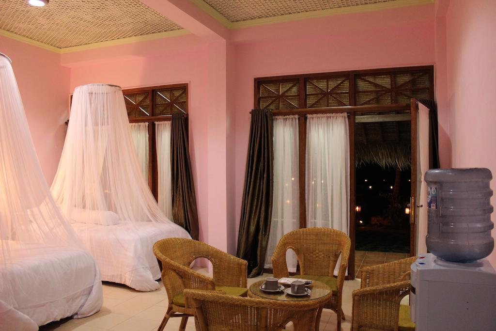 Ary'S Lagoon Bungalow & Hotel Karimunjawa Bilik gambar