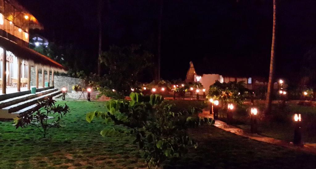 Ary'S Lagoon Bungalow & Hotel Karimunjawa Luaran gambar