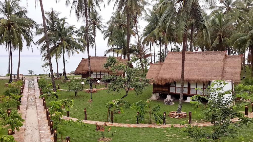 Ary'S Lagoon Bungalow & Hotel Karimunjawa Luaran gambar