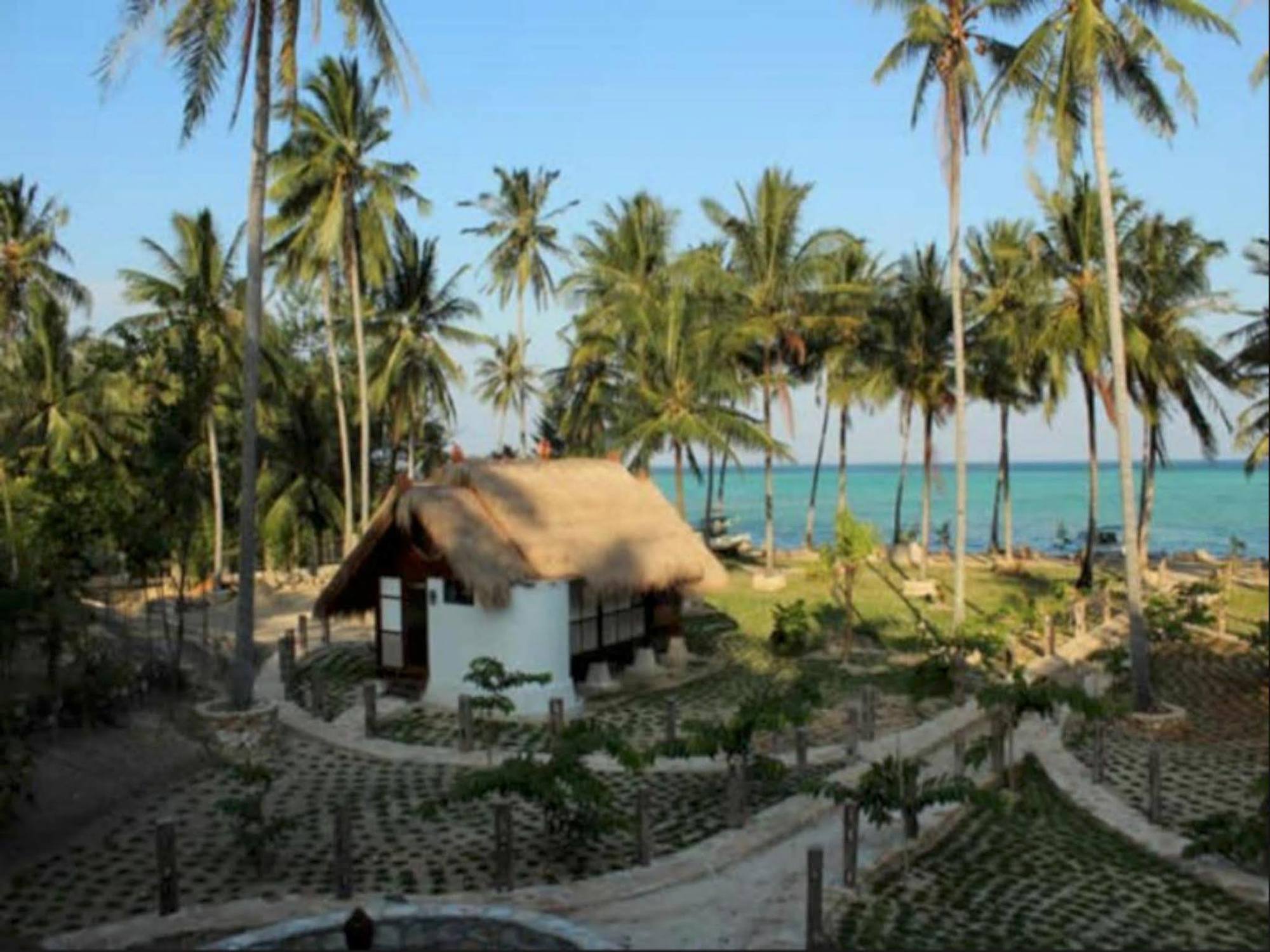 Ary'S Lagoon Bungalow & Hotel Karimunjawa Luaran gambar