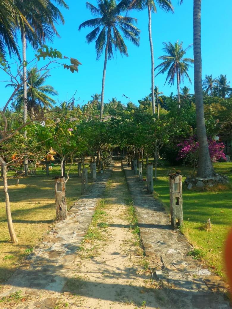 Ary'S Lagoon Bungalow & Hotel Karimunjawa Luaran gambar