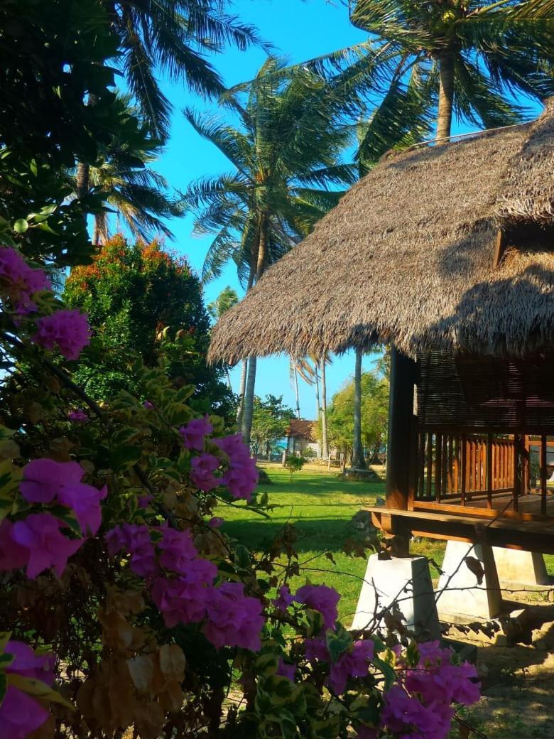 Ary'S Lagoon Bungalow & Hotel Karimunjawa Luaran gambar