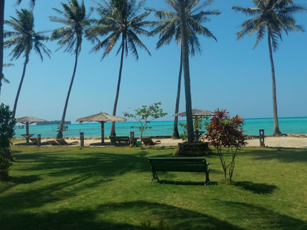 Ary'S Lagoon Bungalow & Hotel Karimunjawa Luaran gambar